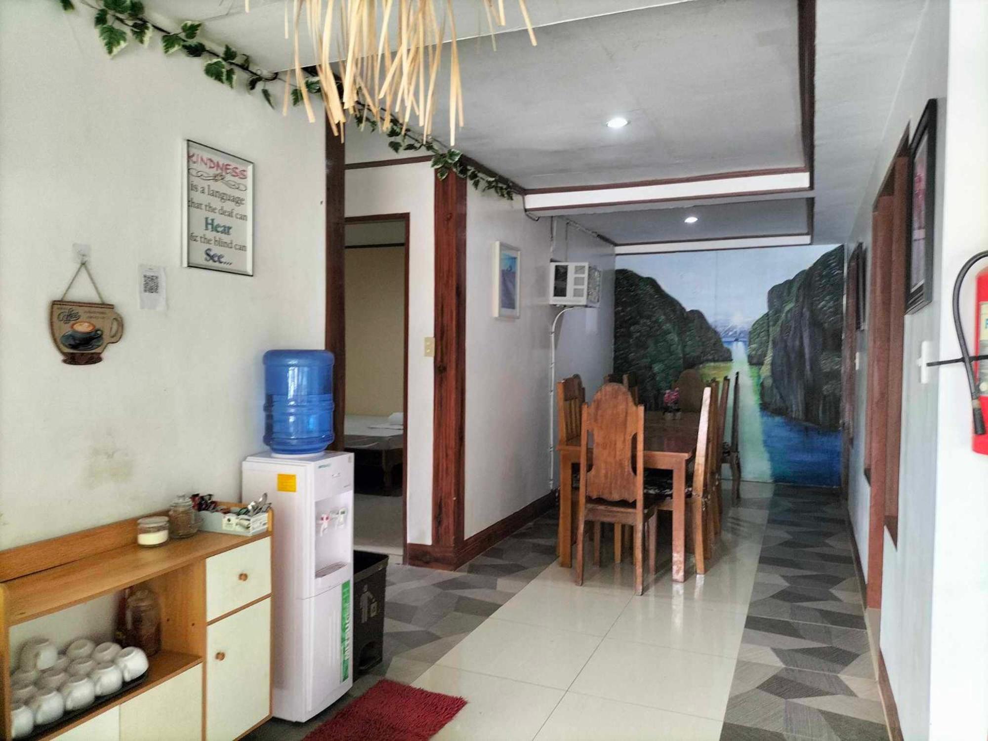 Brenmariel Tourist Inn El Nido Esterno foto