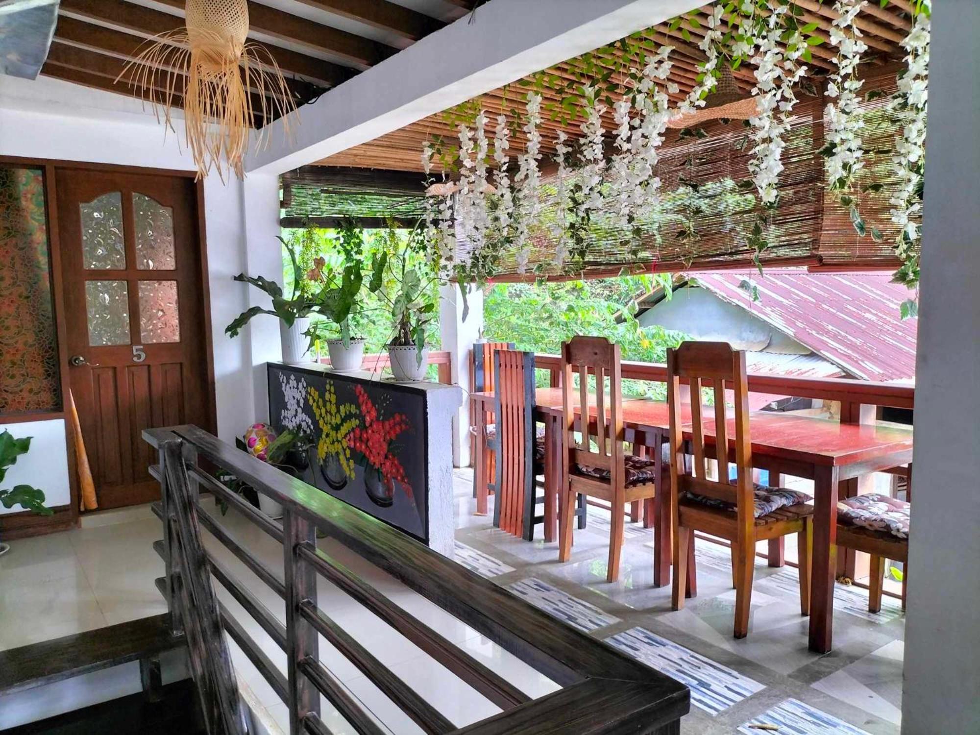 Brenmariel Tourist Inn El Nido Esterno foto