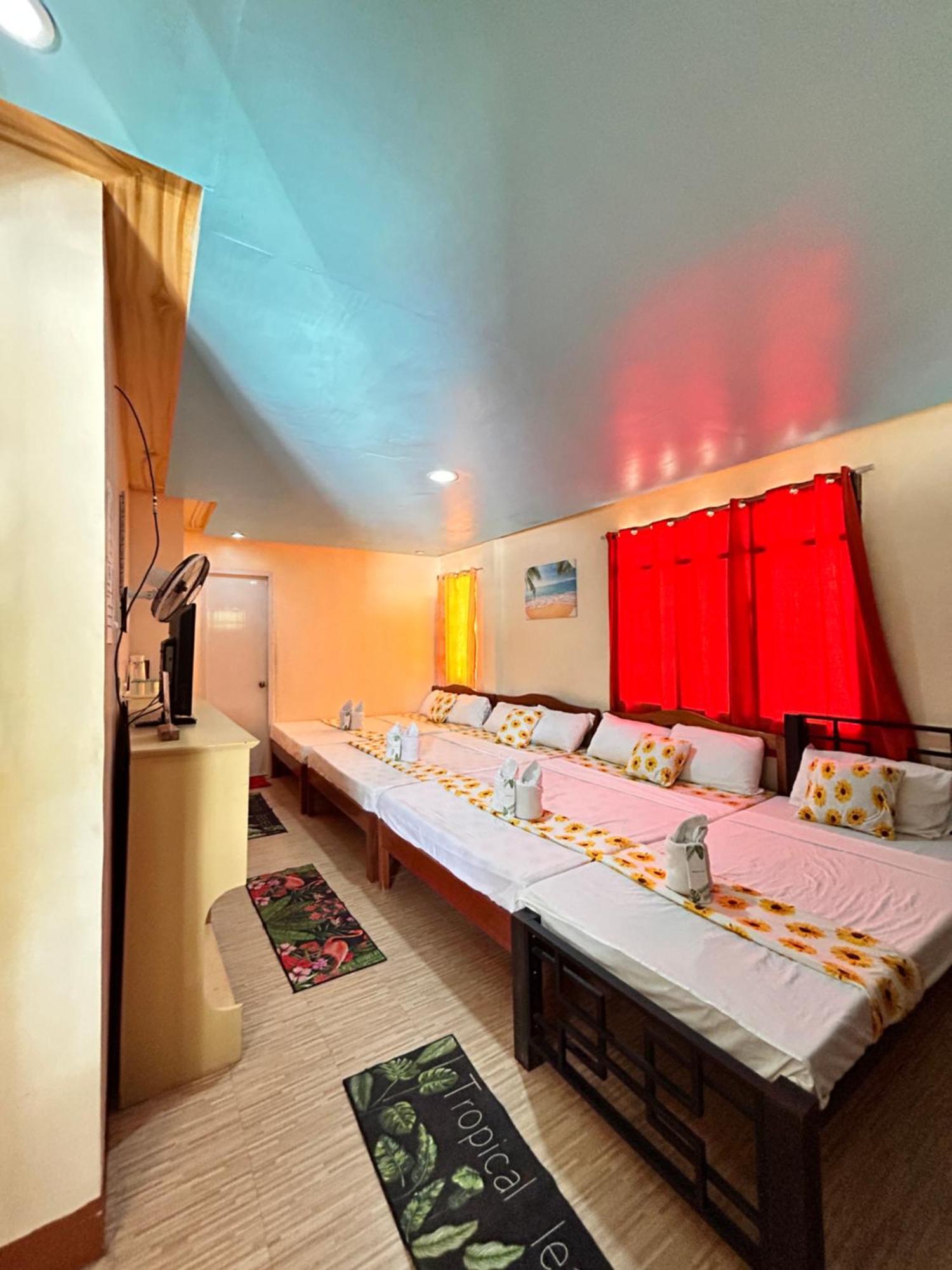 Brenmariel Tourist Inn El Nido Esterno foto